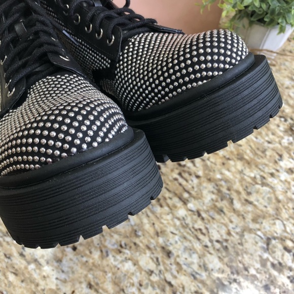 Gianni Bini Silver Studded Non-Stop Chunky Platform Black Boots 9.5 wore once - Picture 5 of 10